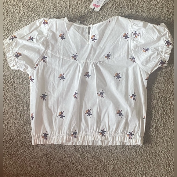 A Loves A Cropped Poplin Top - Picture 3 of 4